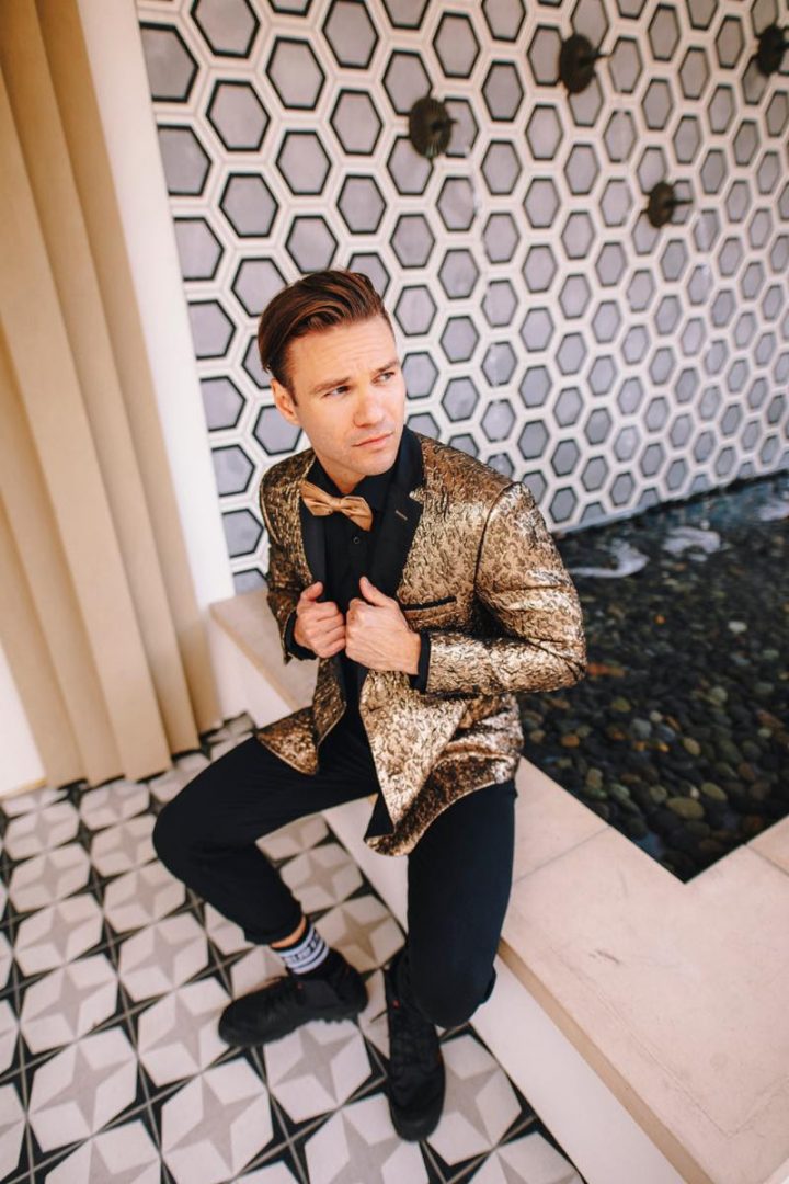 Tilian Pearson Shares New Electro Pop Single: Half | The Fox Magazine