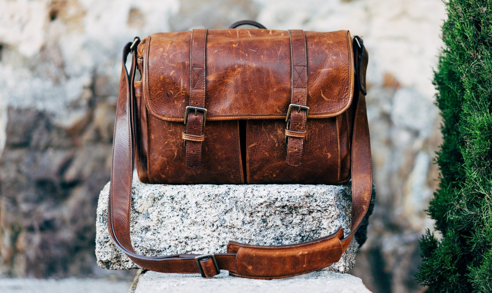 15 Tricks To See If The Bag Is Made Of Real Leather Or Not? — The Handmade  Store