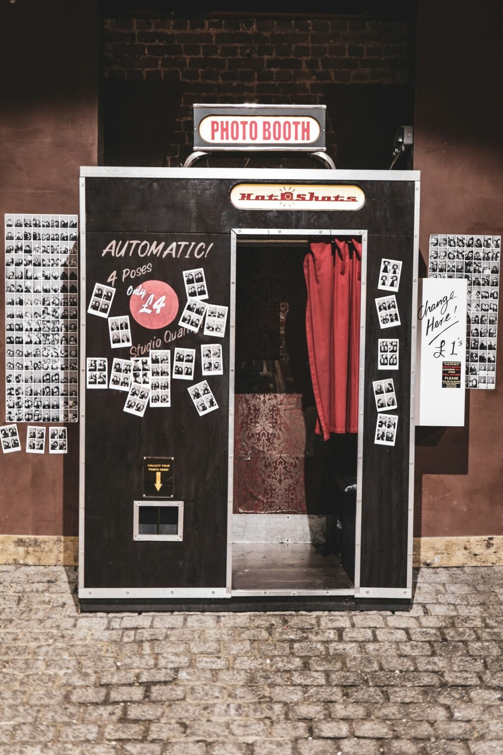 Interactive Photo Booth Features to Engage Event Guests | The Fox Magazine